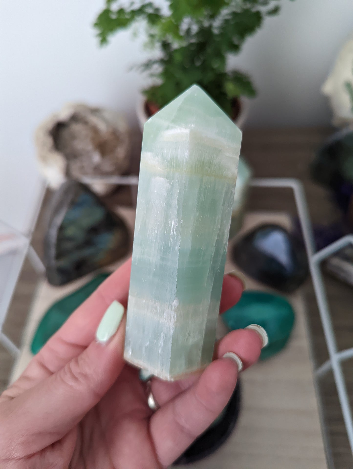 Carribean calcite obelisk