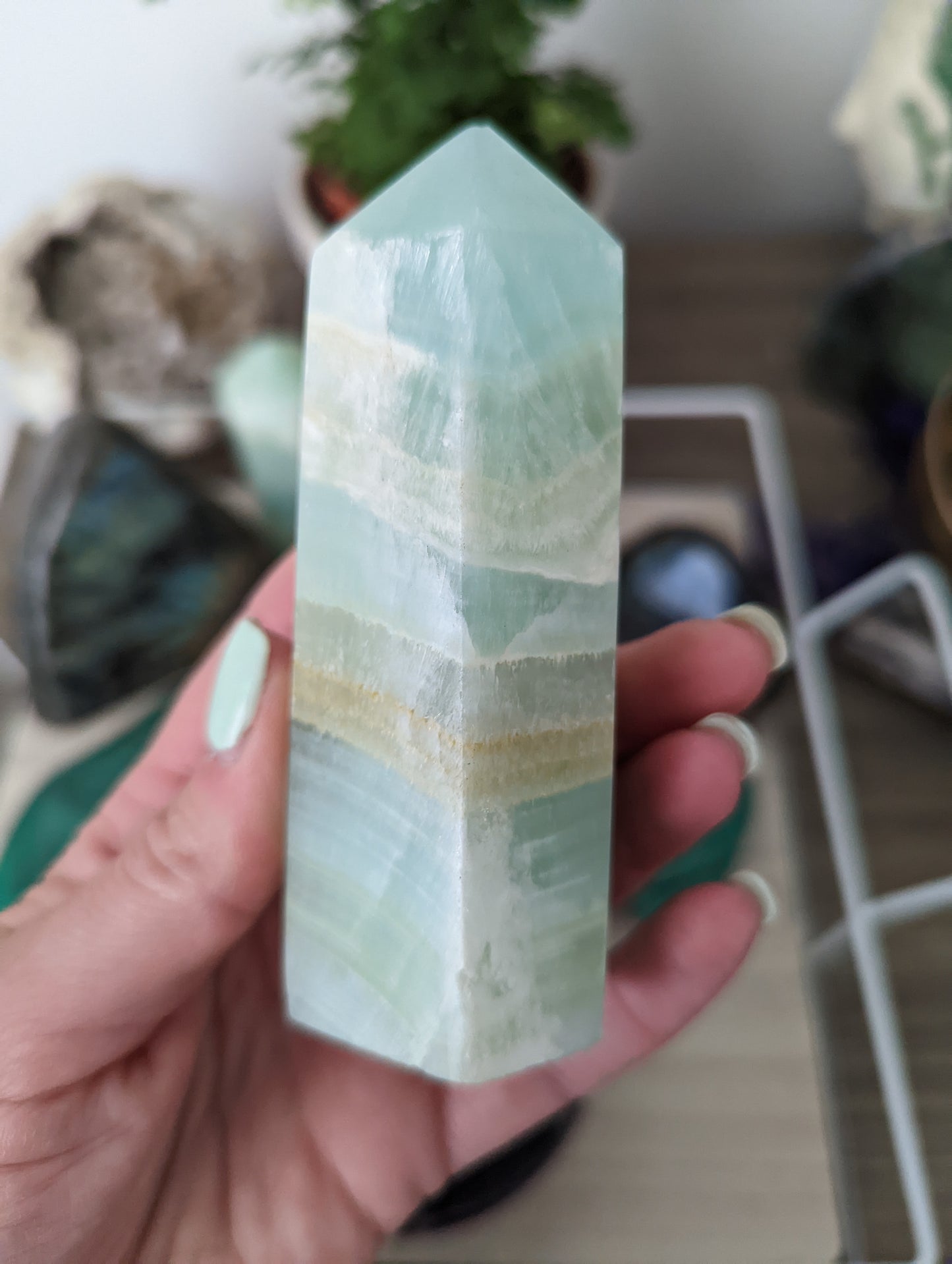 Carribean calcite obelisk