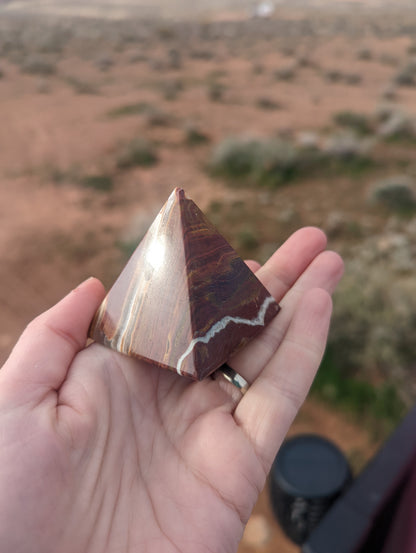 Onyx pyramid